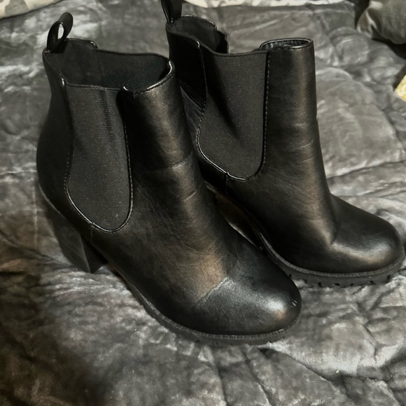 Black Chunky Heel Bootie - Picture 5 of 5